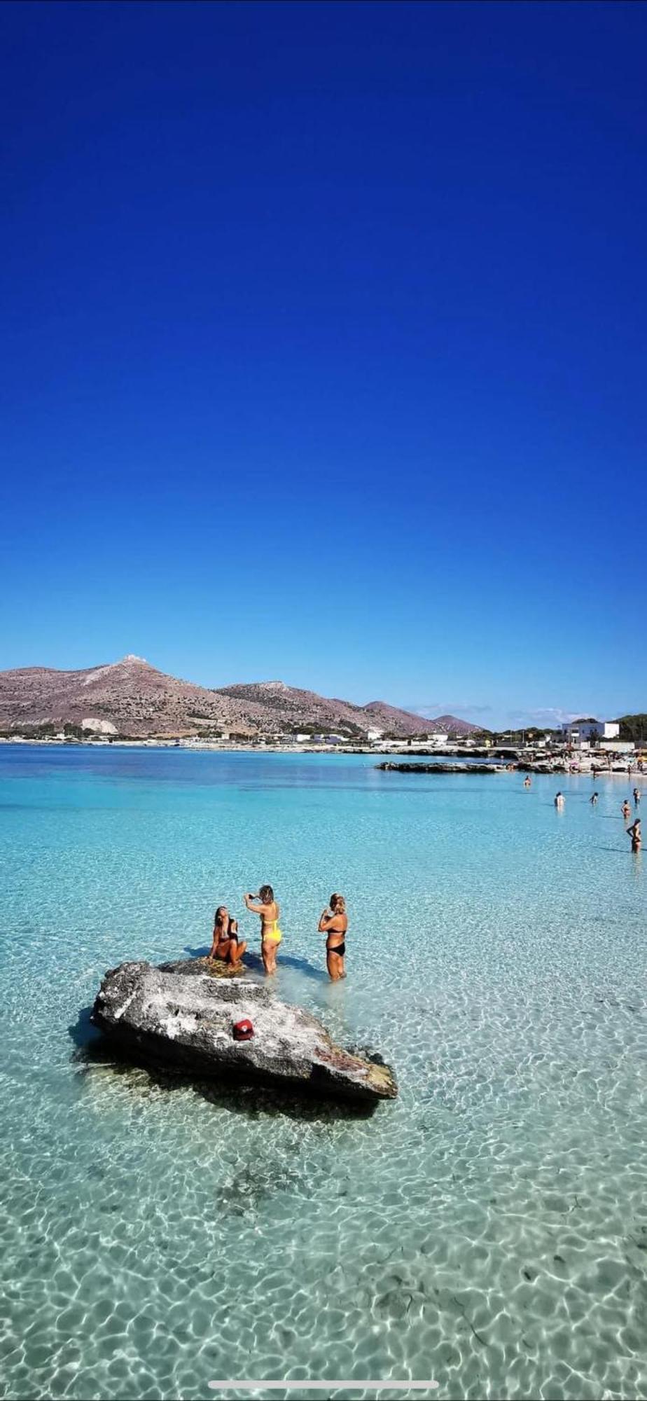 Stabilimento Lido Burrone Acomodação com café da manhã Ilha de Ilha de Favignana Exterior foto